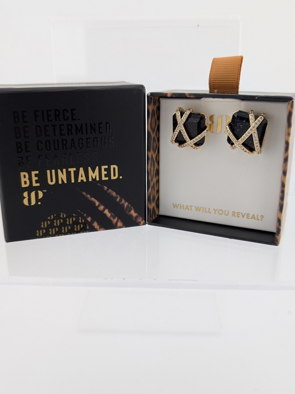 Be Untamed Black Stone & Gold Crisscross Stud Earrings